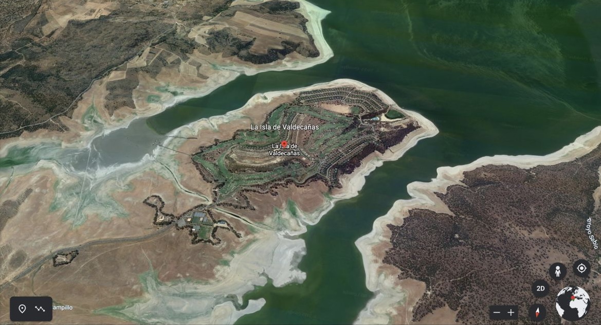 Entire golf resort built in protected area must be demolished, Spanish court rules